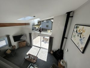 Photo 6- click for photo gallery